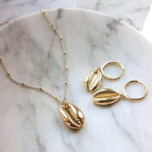 Load image into Gallery viewer, Artilady shell choker necklace gold chain necklace Cowrie boho jewelry for women party gift drop shipping