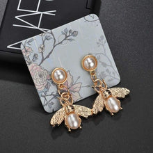 Load image into Gallery viewer, Individuality Gold&Sliver Insect Drop Earrings For Women Special Fashion Design Jewelry Classic Decoration Earrings Gold - 200000168