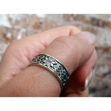 Load image into Gallery viewer, 925 Sterling Silver Viking Ring Alatyr Unique Norse Wedding Band Rings for Men Women Celtic Pagan Jewelry Ancient Good Energy Amulet Wiccan Slavic Solar Symbol/Handmade
