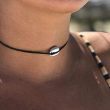 Load image into Gallery viewer, Artilady shell choker necklace gold chain necklace Cowrie boho jewelry for women party gift drop shipping - 200000162
