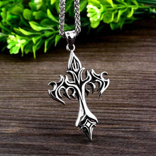 Load image into Gallery viewer, green stone Stainless Steel pendant necklace man power glory compass Jewelry
