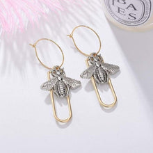 Load image into Gallery viewer, Individuality Gold&amp;Sliver Insect Drop Earrings For Women Special Fashion Design Jewelry Classic Decoration Earrings Gold
