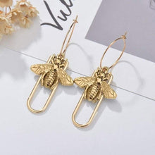 Load image into Gallery viewer, Individuality Gold&amp;Sliver Insect Drop Earrings For Women Special Fashion Design Jewelry Classic Decoration Earrings Gold
